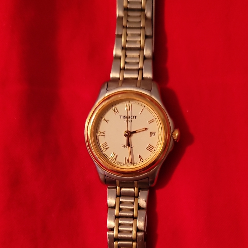 TISSOT 1853 PR50 J126/226K Ladies Womens Quartz Sapphire Crystal Water Resistant